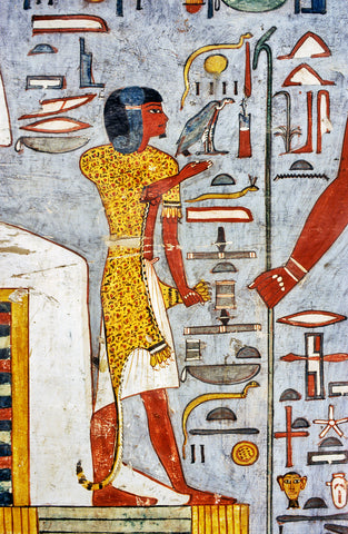 Iwnmutef priest at the feet of Osiris